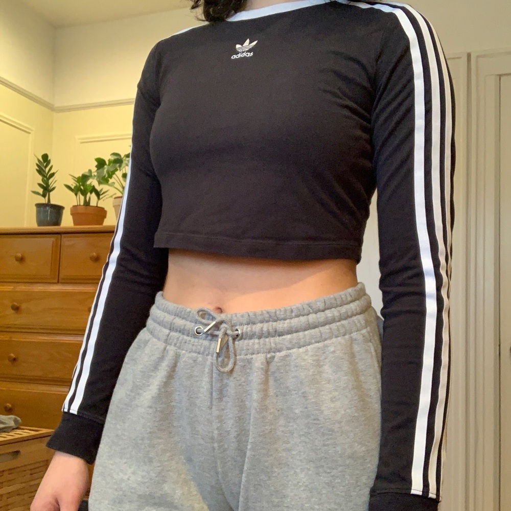 Adidas original three-stripe long sleeve crop top